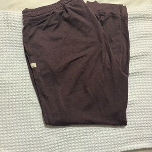 Vuori Women’s Burgundy Sweatpants